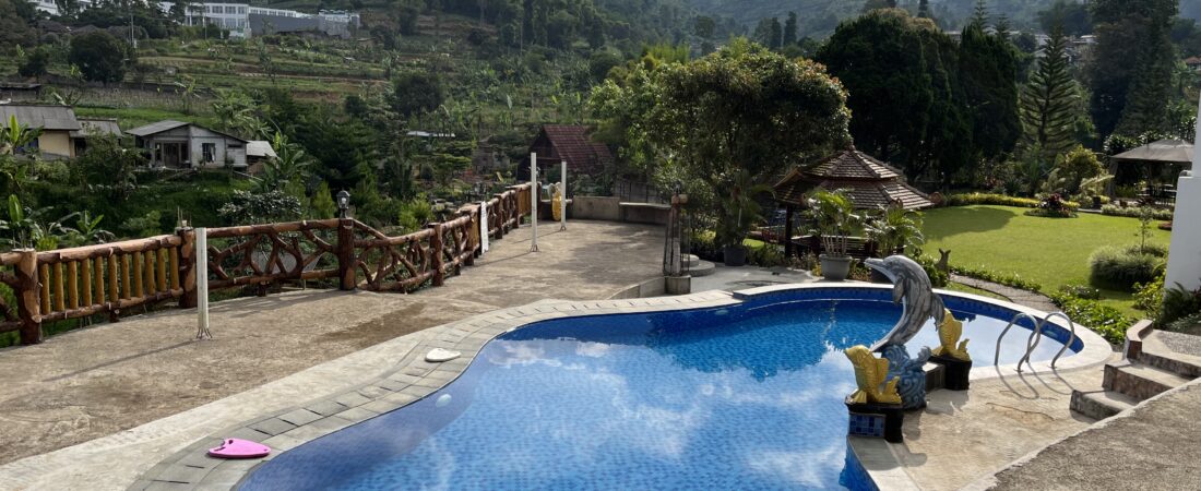 Villa Liburan Sekolah Anak di Puncak Cipanas: Rekomendasi Villa Kaca 88